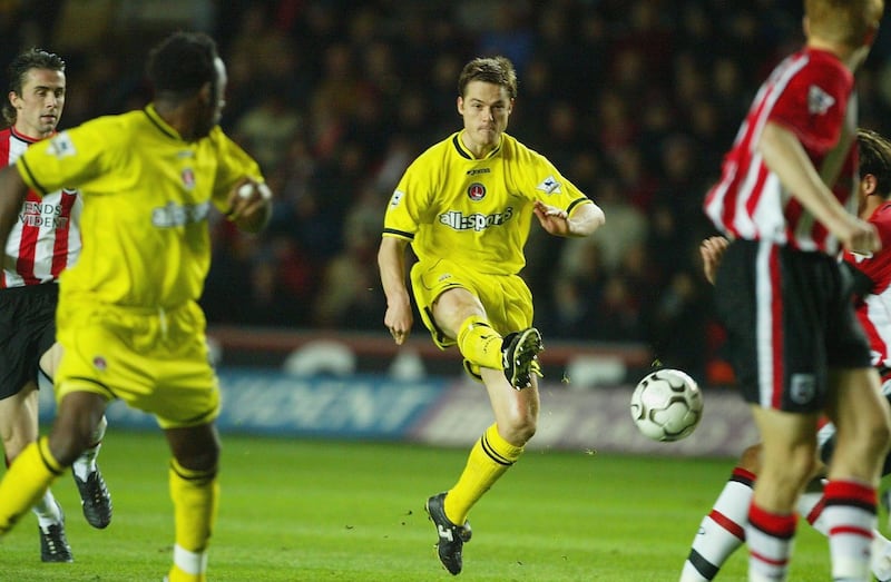 SOUTHAMPTON, ENGLAND - DECEMBER 7:  Scott Parker of Charlton Athletic scores their first goal during the FA Barclaycard Premiership match between Southampton and Charlton Athletic at St. Mary's Stadium on December 7, 2003 in Southampton, England.  (Photo by Mike Hewitt/Getty Images)     