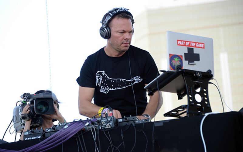 LAS VEGAS, NV - SEPTEMBER 21: DJ Pete Tong performs onstage during the iHeartRadio Music Festival Village on September 21, 2013 in Las Vegas, Nevada.   Jason Kempin/Getty Images for Clear Channel/AFP