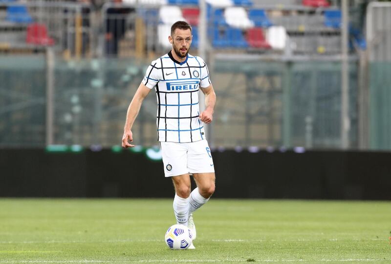 CROTONE, ITALY - MAY 01: Stefan De Vrij of Inter during the Serie A match between FC Crotone and FC Internazionale at Stadio Comunale Ezio Scida on May 01, 2021 in Crotone, Italy. Sporting stadiums around Italy remain under strict restrictions due to the Coronavirus Pandemic as Government social distancing laws prohibit fans inside venues resulting in games being played behind closed doors.  (Photo by Maurizio Lagana/Getty Images)