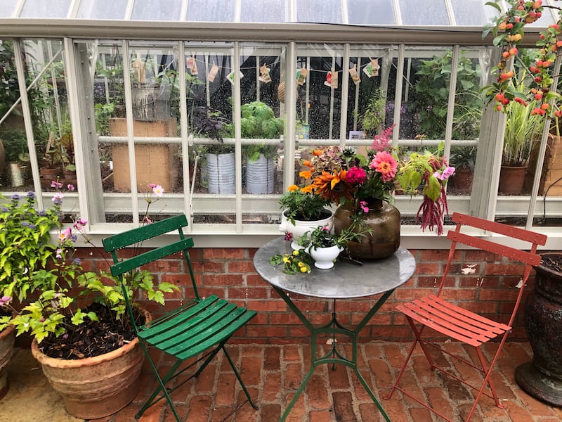 Greenhouse table for two