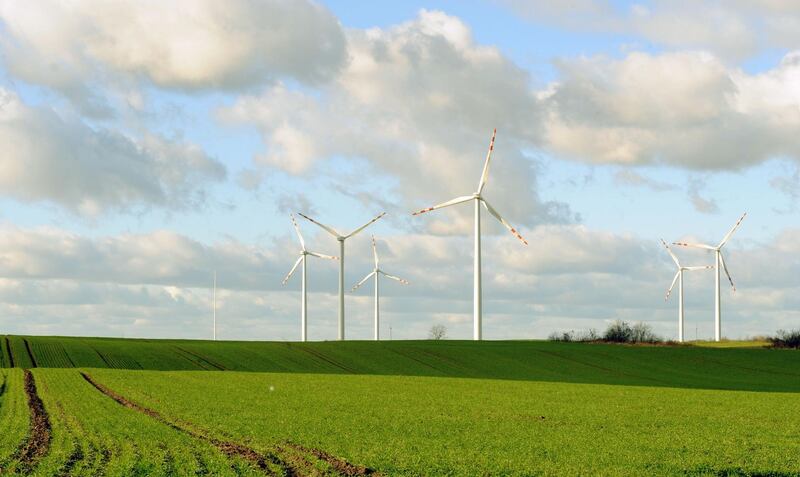 (FILES) In this file photo taken on November 17, 2008 wind turbines are pictured near Kisielice, Poland.  After a few years of crisis, due to prohibitive legislation, the Polish wind energy sector is facing new development prospects. / AFP / Janek SKARZYNSKI / TO GO WITH AFP STORY by Michel VIATTEAU
