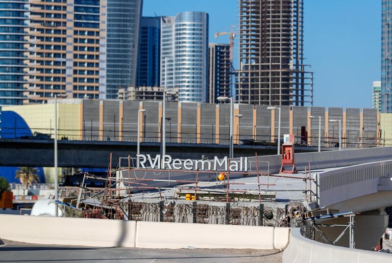 Abu Dhabi, United Arab Emirates, October  21, 2020.   Al Reem Island for area guide.  Construction of Reem Mall flyover.
Victor Besa/The National.
Section:  NA
Reporter:  Gillian Duncan