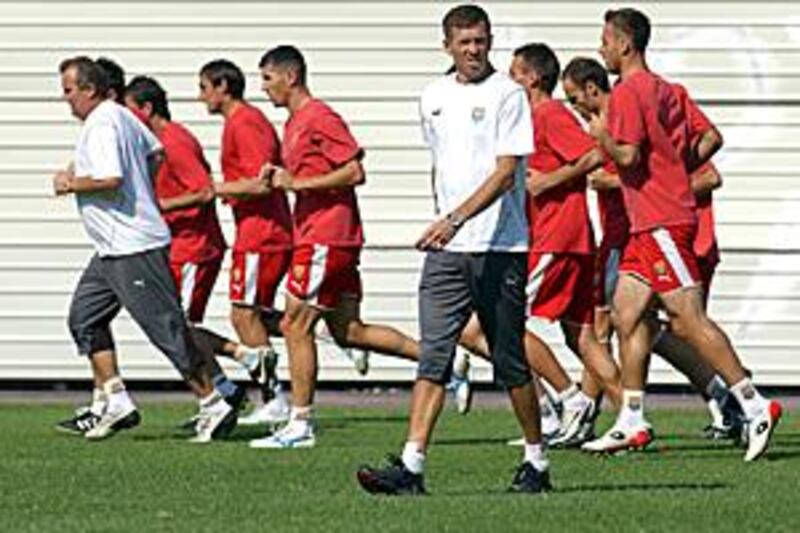 Srecko Katanec, centre, set to be named the UAE's new manager, conducts a training session with Macedonia in September 2008.