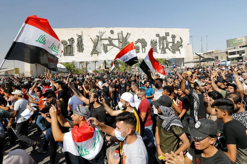 Demonstrators gather during an anti-government protest in Baghdad, Iraq May 25, 2021. REUTERS/Thaier Al-Sudani