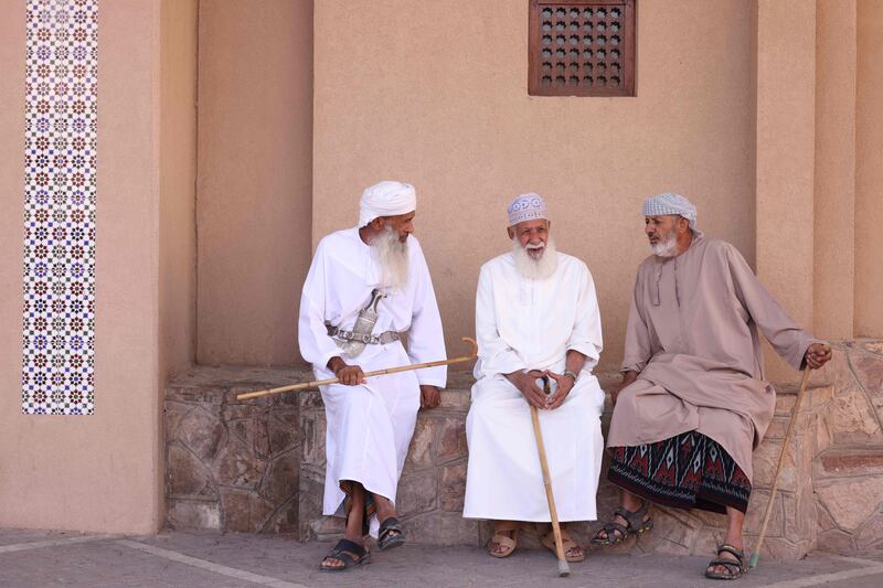 Omanis meet to chat at Nizwa marketplace