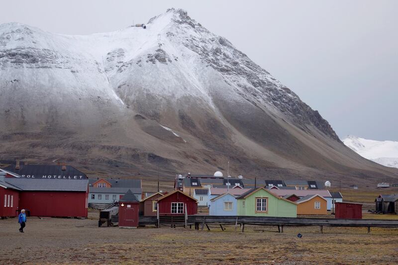 FILE PHOTO: A view shows the Ny-Aalesund research station, the world's northernmost community, on the Arctic archipelago of Svalbard, Norway, September 20, 2016. REUTERS/Gwladys Fouche/File Photo