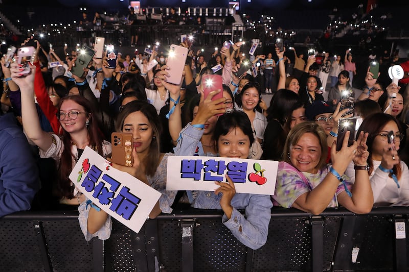 Fans made signs for the concert