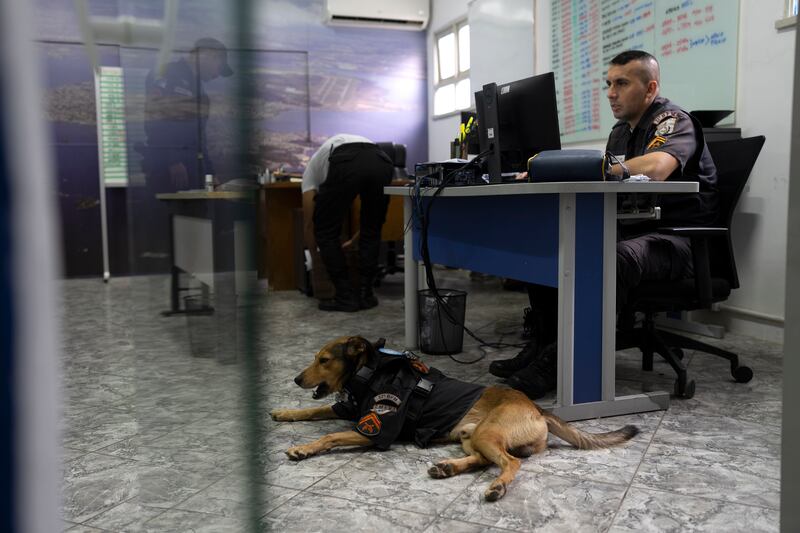 He works with the 17 Military Police battalion in Rio.