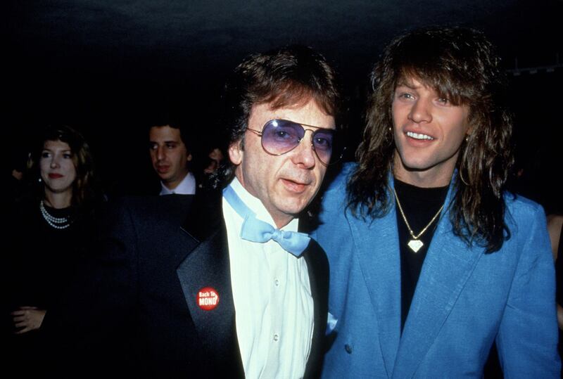 NEW YORK, NY - CIRCA 1990: Phil Spector and Jon Bon Jovi circa 1990 in New York City. (Photo by Sonia Moskowitz/IMAGES/Getty Images)