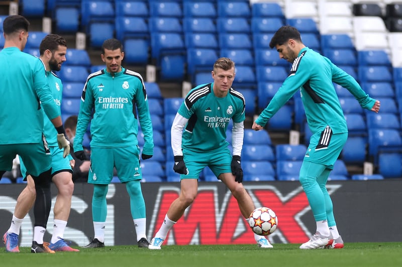 Toni Kroos and Marco Asensio during training. Action Images