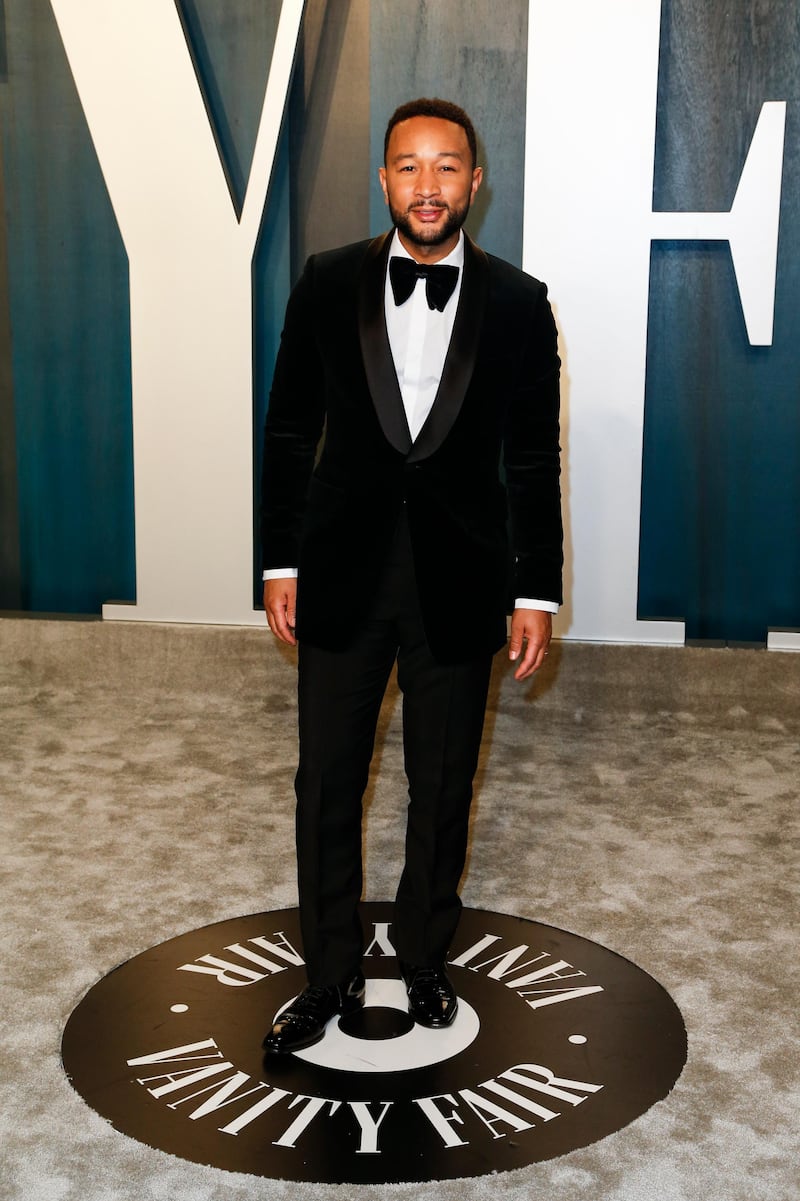 epa08209016 US musician John Legend attends the 2020 Vanity Fair Oscar Party following the 92nd annual Academy Awards ceremony, in Beverly Hills, California, USA, 09 February 2020. The Oscars were presented for outstanding individual or collective efforts in filmmaking in 24 categories.  EPA-EFE/RINGO CHIU