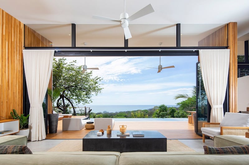 Villa el Mango in Costa Rica is one of Airbnb's best properties for amazing views. Photo: Airbnb