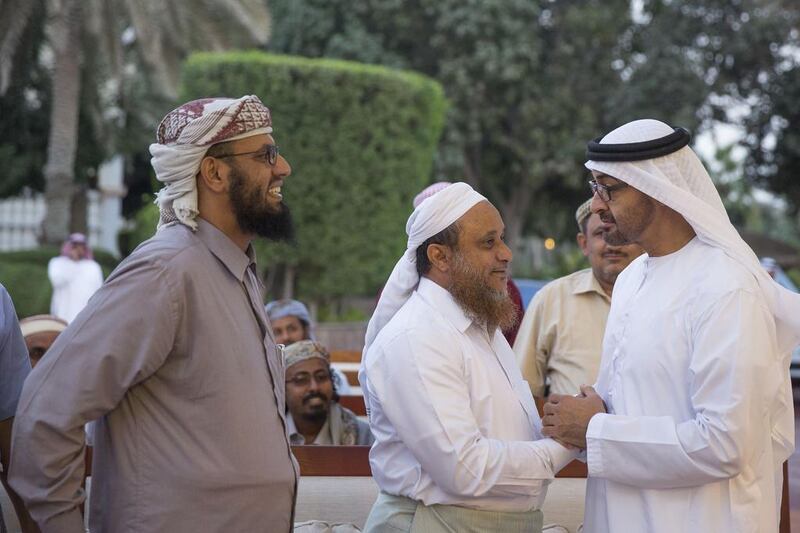 Sheikh Mohammed bin Zayed, Crown Prince of Abu Dhabi Deputy Supreme Commander of the Armed Forces, greets one of the leaders from Yemen, during a Sea Palace barza. Mohamed Al Hammadi / Crown Prince Court - Abu Dhabi