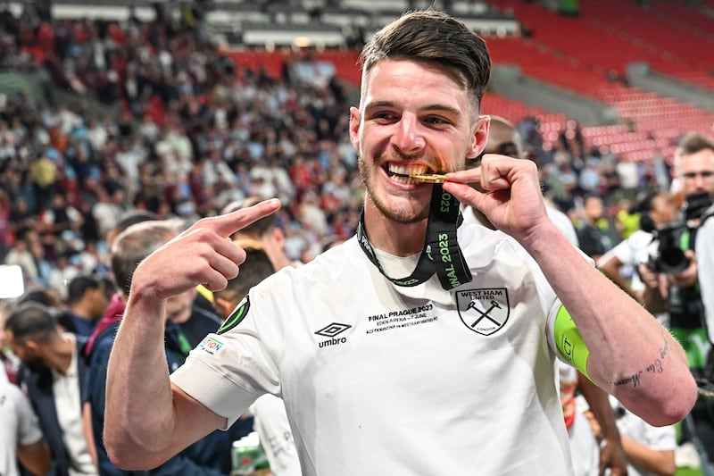 West Ham captain Declan Rice with his winner's medal. EPA 