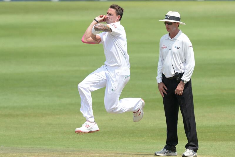 JOHANNESBURG, SOUTH AFRICA - DECEMBER 21: Dale Steyn of South Africa bowls during day 4 of the 1st Test match between South Africa and India at Bidvest Wanderers Stadium on December 21, 2013 in Johannesburg, South Africa. (Photo by Duif du Toit/Gallo Images)