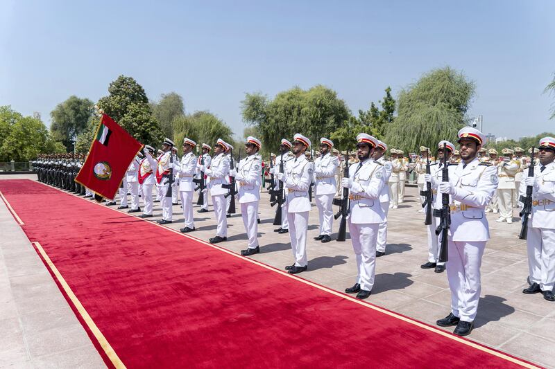 ABU DHABI, UNITED ARAB EMIRATES - October 01, 2017: The UAE Honor Guard stand to attention during a reception for His Excellency General the Honourable Sir Peter Cosgrove, Governor-General of Australia (not shown), at Mushrif Palace. 

( Rashed Al Mansoori / Crown Prince Court - Abu Dhabi )
---