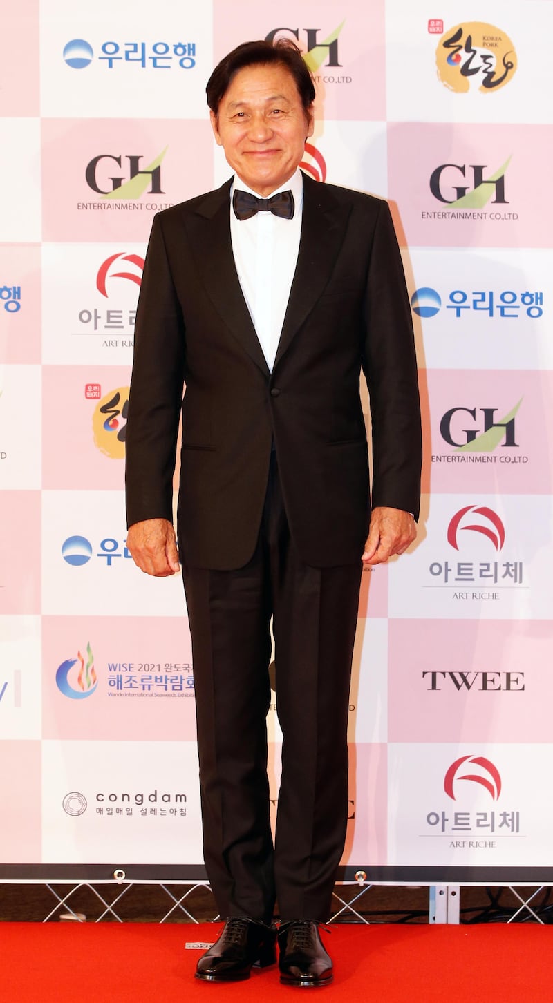 Actor An Sung-ki arrives for the 56th Daejong Film Awards ceremony at the Grand Walkerhill Hotel in Seoul, South Korea. EPA