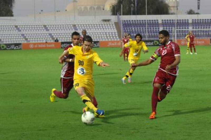 10-1-2012
Al Wasl's #90 Mohammadreza Khalatbari during game action against Al Wahda at President's Cup. Yausef Alsadi / Al Ittihad