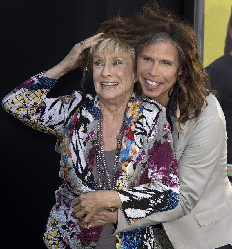 Cloris Leachman with Aerosmith singer Steven Tyler at the premiere of 'Dark Shadows' on May 8, 2012. AFP