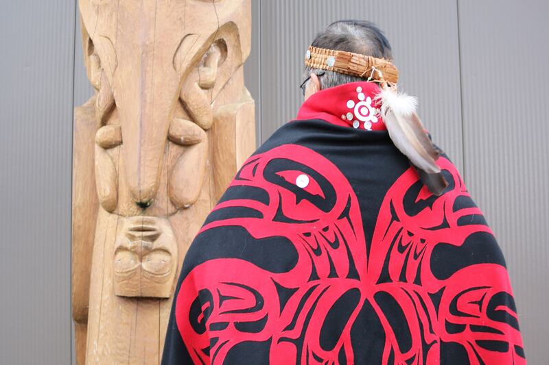 A replica of the Ni'isjoohl memorial pole, which is said to hold knowledge within its carvings. Photo: Nisga’a Nation