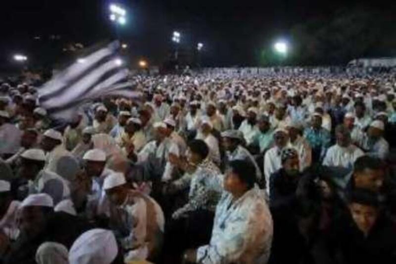 Muslim delegates are seen at a two-day national session of Jamiat-Ulema-I-Hind in Hyderabad, India, Sunday,Nov.9, 2008. Muslim clerics belonging to the moderate Deoband school of Islam Sunday resolved to fight terrorism and distanced themselves from all kinds of terror activities according to news reports.(AP Photo/Mahesh Kumar A) *** Local Caption ***  HYD101_India_Muslims.jpg