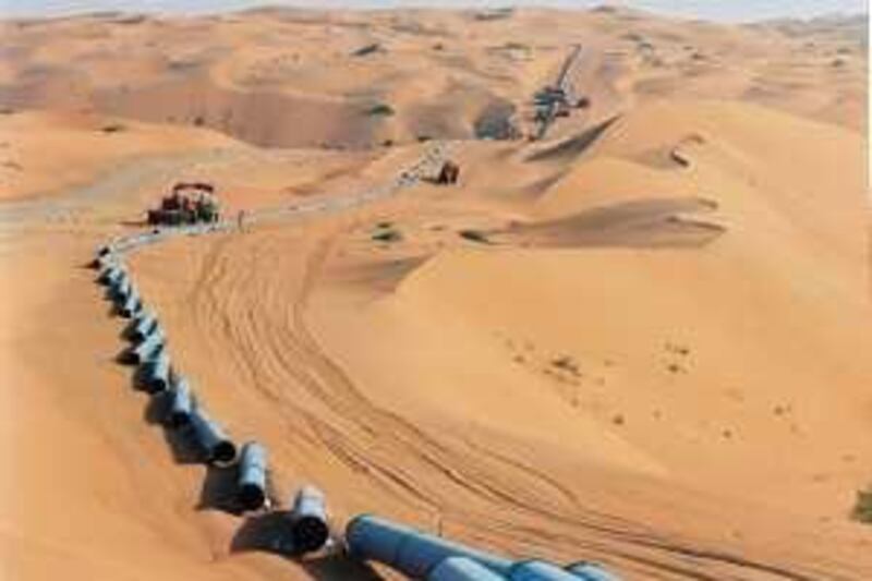 REV_05.228

 A string of flowline sections traces the route that Arabian Extra Light crude oil will flow in the remote Shaybah field to onsite, gas-oil separation facilities. 
Saudi Arabia
Courtesy Aramco