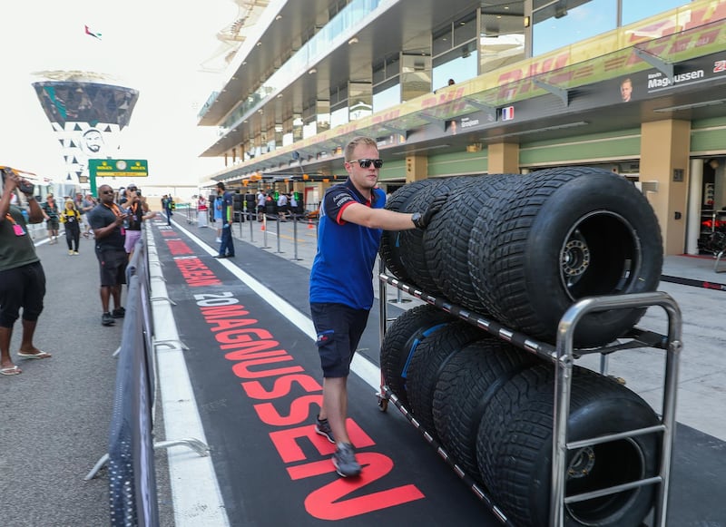 Abu Dhabi, U.A.E., November 22, 2018.  
 AUH Public Pit walk. 
Victor Besa / The National
Section:  NA
Reporter: