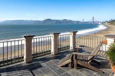 Views of the Golden Gate Bridge. Photos: TopTenRealEstateDeals.com