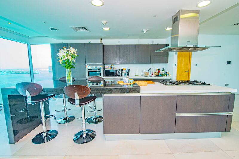 The apartment is extremely well built with high specifications and finishes