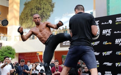 ABU DHABI ,  UNITED ARAB EMIRATES , SEPTEMBER 4 – 2019 :- Edson Barboza during the UFC Open Workout session held at The Yas Mall in Abu Dhabi. ( Pawan Singh / The National ) For Sports/Online/Instagram. Story by John