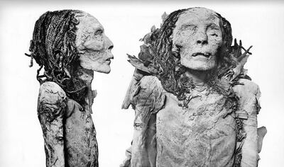 Mummy of Ahmose-Nefertari, queen of pharaoh Ahmose of the 18th dynasty, found in DB320. Courtesy G. Elliot Smith