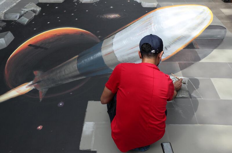 Dubai, United Arab Emirates - Reporter: N/A. Art. Live painting by Saggaf Alhashmi at City Walk. Saturday, August 1st, 2020. Dubai. Chris Whiteoak / The National