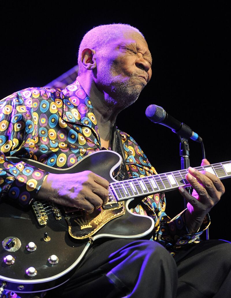 epa03297135 US blues legend B.B. King performs during a concert at the Byblos International Festival in Byblos (Jbeil) north of Beirut, Lebanon, 05 July 2012. The festival runs from 25 June to 25 July 2012.  EPA/WAEL HAMZEH