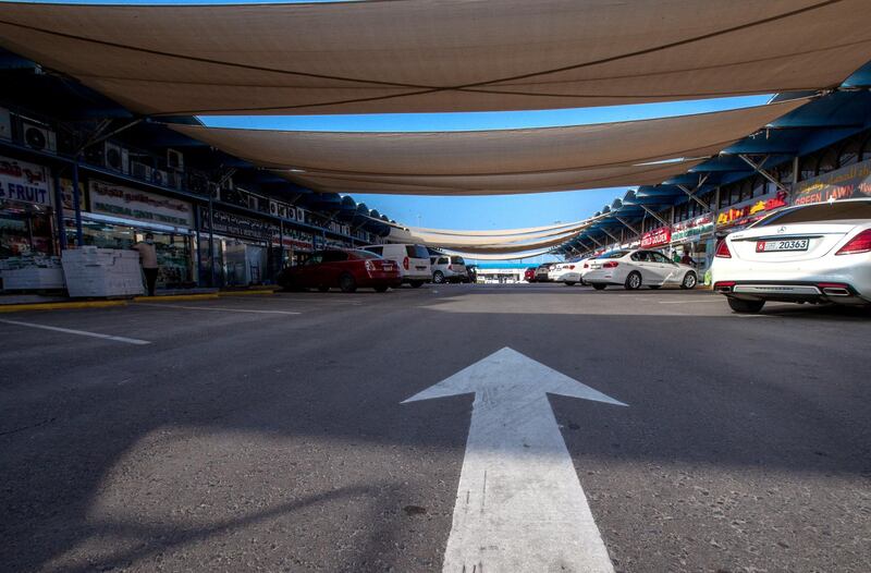 Abu Dhabi, United Arab Emirates, April 16, 2020.  Ramadan date sales at the Abu Dhabi Dates Marketat, Mina Zayed.
Victor Besa / The National
Section:  NA
For:  Standalone/Stock Images