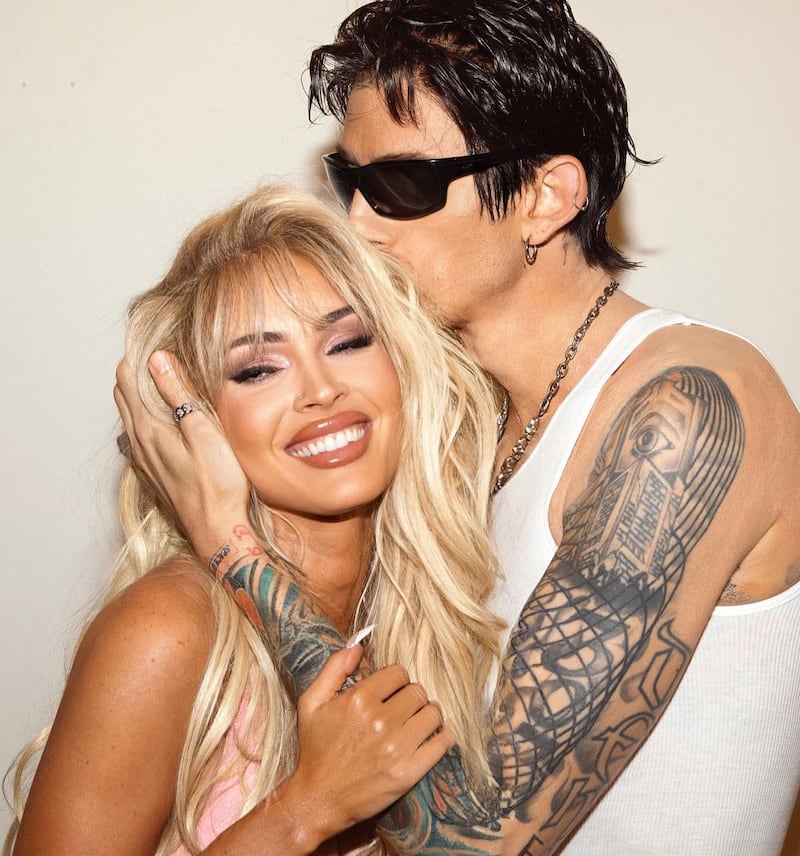 Megan Fox and Machine Gun Kelly as  Pamela Anderson and Tommy Lee. Photo: @meganfox / Instagram