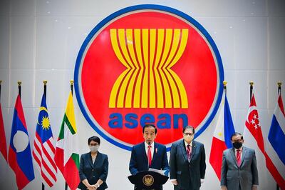 This handout photograph taken on April 24, 2021 and released by the Indonesian Presidential Palace shows Indonesian President Joko Widodo (C) delivering his speech at the Association of Southeast Asian Nations (ASEAN), Myannmar crisis talks in Jakarta. RESTRICTED TO EDITORIAL USE - MANDATORY CREDIT "AFP PHOTO/Indonesian Presidential Palace" - NO MARKETING - NO ADVERTISING CAMPAIGNS - DISTRIBUTED AS A SERVICE TO CLIENTS
 / AFP / INDONESIAN PRESIDENTIAL PALACE / - / RESTRICTED TO EDITORIAL USE - MANDATORY CREDIT "AFP PHOTO/Indonesian Presidential Palace" - NO MARKETING - NO ADVERTISING CAMPAIGNS - DISTRIBUTED AS A SERVICE TO CLIENTS
