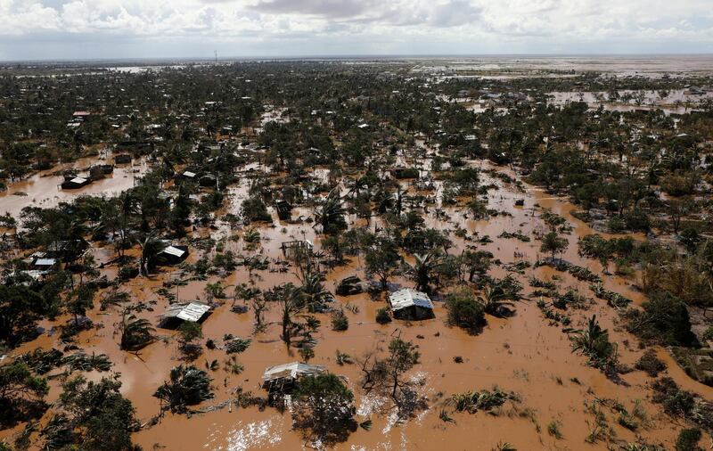 FILE PHOTO: Flooded homes are seen after Cyclone Idai in Buzi district outside Beira, Mozambique, March 21, 2019. REUTERS/Siphiwe Sibeko/File Photo