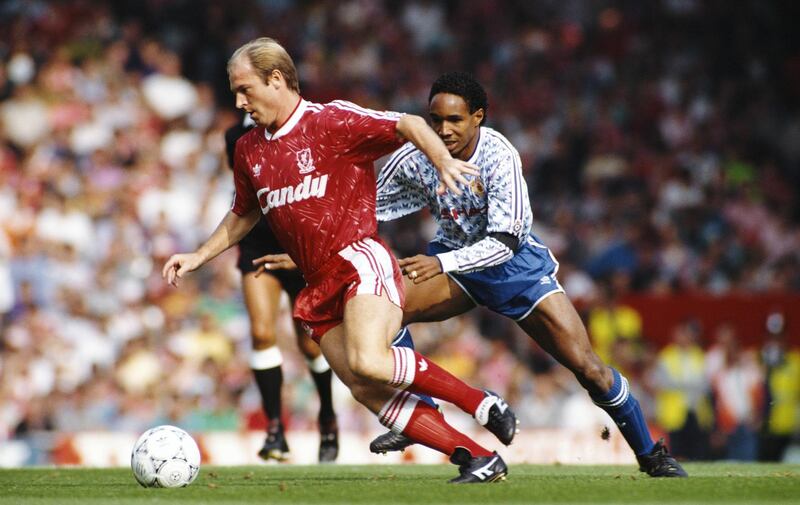 LIVERPOOL, UNITED KINGDOM - SEPTEMBER 16:  Paul Ince of Manchester United (r) challenges Steve McMahon of Liverpool during a First Division match at Anfield on September 16, 1989 in Liverpool, England.  (Photo by Ben Radford/Allsport/Getty Images)
