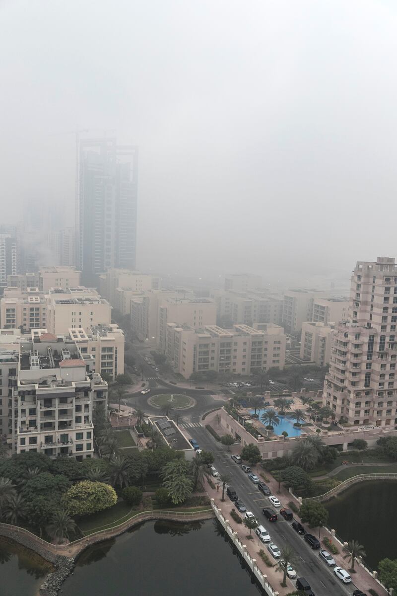 DUBAI, UNITED ARAB EMIRATES. 19 October 2017. Foggy weather in Dubai. STANDALONE. (Photo: Antonie Robertson/The National) Journalist: None. Section: National..