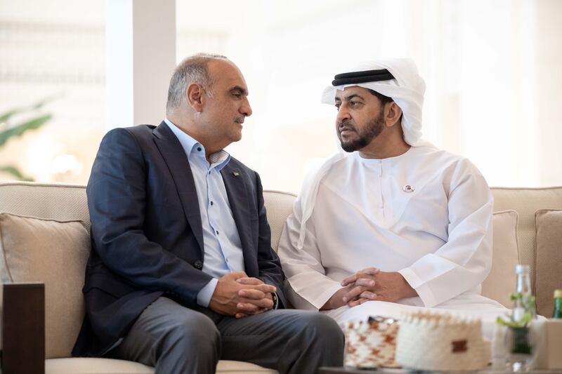 Sheikh Hamdan bin Zayed, Ruler’s Representative in Al Dhafra Region, receives a guest accompanying King Abdullah.