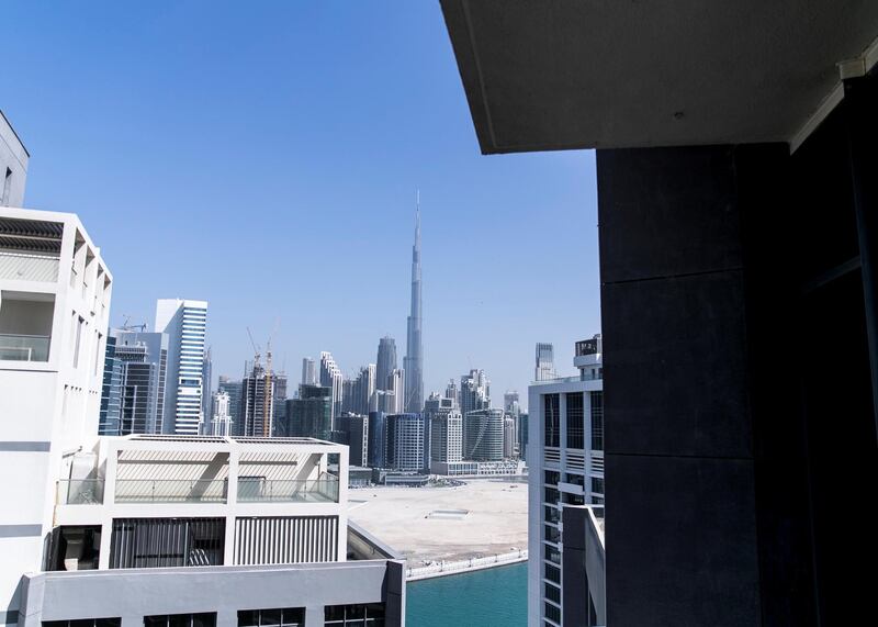 DUBAI, UNITED ARAB EMIRATES. 29 OCTOBER 2019. 
Dubai skiline seen from Deyaar properties on Business Bay.
(Photo: Reem Mohammed/The National)

Reporter:
Section: