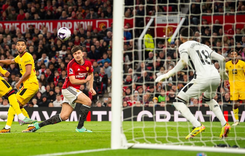 Harry Maguire scores a header to equalise for Manchester United.