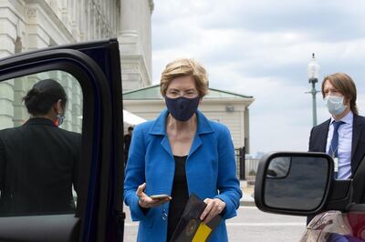 Senator Elizabeth Warren, a Democrat from Massachusetts, wears a protective mask while departing the U.S. Capitol following votes in Washington, D.C., U.S., on Thursday, June 25, 2020. Democrats yesterday blocked a Republican policing reform bill in the Senate, saying it falls far short of what is needed to enforce accountability for state and local departments in dealing with racial disparities. Photographer: Stefani Reynolds/Bloomberg