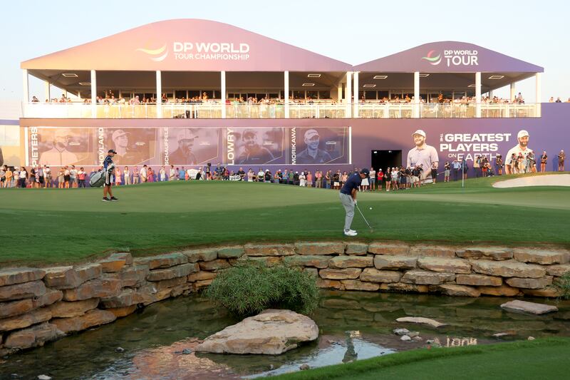  Matthew Fitzpatrick of England plays his fourth shot on the 18th hole. Getty