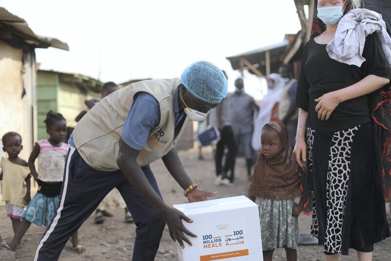 Distribution of food parcels has begun in Ghana, as part of the African countries targeted by the ‘100 Million Meals’ campaign that aims to provide food aid for disadvantaged communities in 30 countries. 
The campaign’s organizer, Mohammed bin Rashid Al Maktoum Global Initiatives (MBRGI), is collaborating with local food banks and charities in the three beneficiary countries to ensure swift and integrated food distribution to those in need. 
