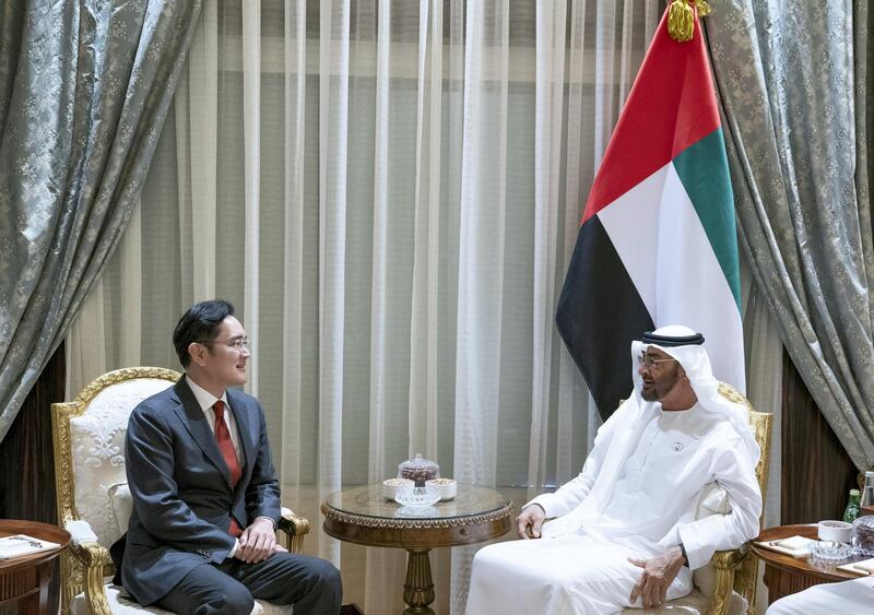 ABU DHABI, UNITED ARAB EMIRATES - February 11, 2019: HH Sheikh Mohamed bin Zayed Al Nahyan, Crown Prince of Abu Dhabi and Deputy Supreme Commander of the UAE Armed Forces (R), meets with Jae-Yong Lee, Vice Chairman of Samsung Electronics South Korea (L), at Al Shati Palace.

( Mohamed Al Hammadi / Ministry of Presidential Affairs )
---