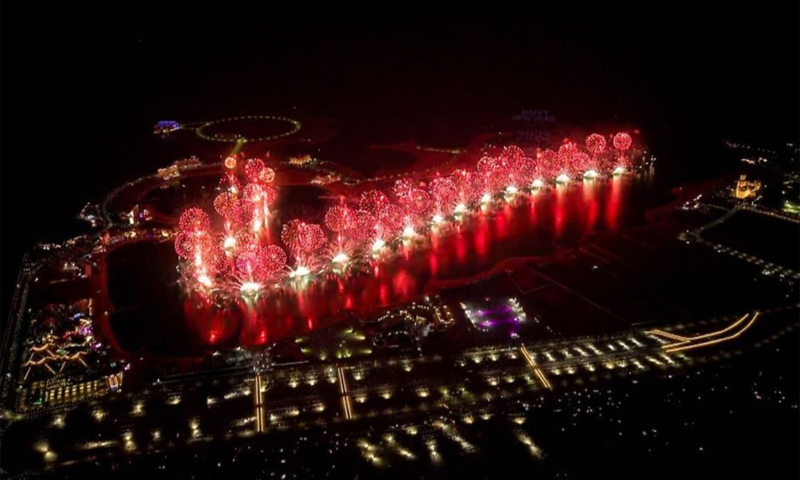 The northern emirate put on a sparkling pyro-musical show and broke two Guinness World Records in the process