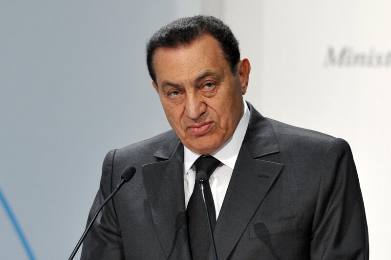 Egyptian President Hosni Mubarak makes a speech during the Economic and Financial Forum for the Mediterranean, in Milan on July 20, 2009.  AFP PHOTO / GIUSEPPE CACACE (Photo by GIUSEPPE CACACE / AFP)