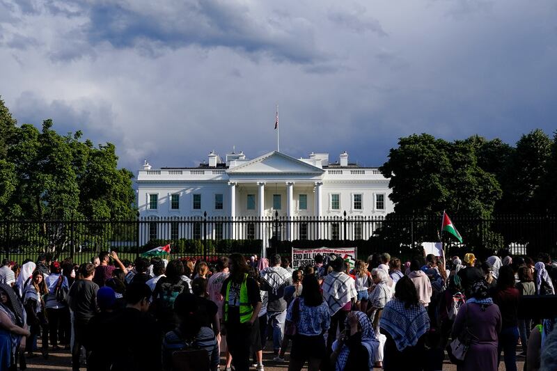 Demonstrators call for a Gaza ceasefire in front of the White House. Reuters