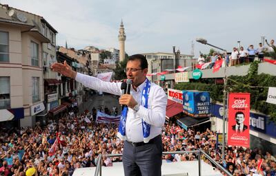 Main opposition Republican People's Party (CHP) mayoral candidate Ekrem Imamoglu addresses his supporters during an election rally in Istanbul, Turkey, June 21, 2019. REUTERS/Huseyin Aldemir